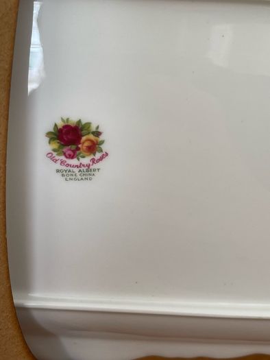 Royal Albert "Old Country Roses"   Large Sandwich Tray