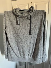 Colours of the world grey ladies jumper size L/XL UK16/18 Postage included