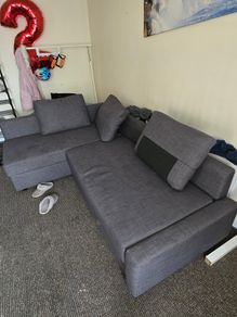 Near new L shaped Sofa for sale