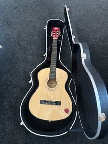 Gear4Music Hard Case and Rockstar Jnr. Classical Guitar