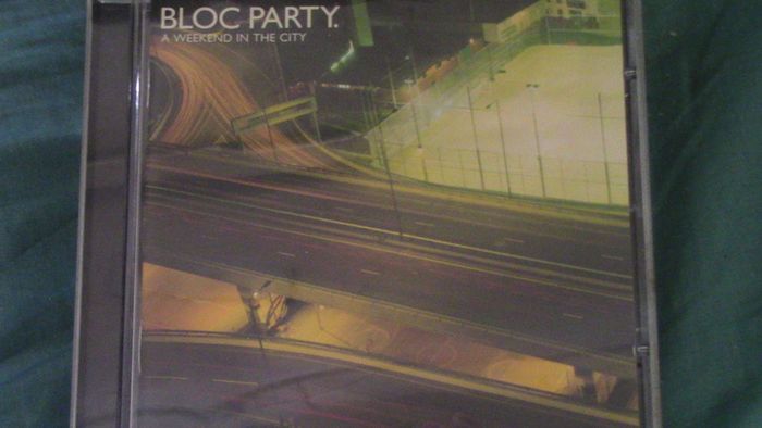 Bloc Party - A Weekend In The Sun CD