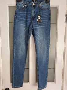 BNWT Boohoo jeans size 10