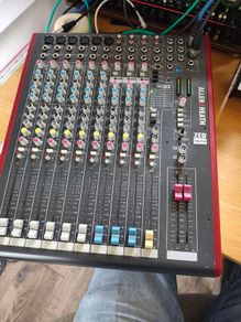 Allen & Heath ZED12FX