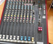 Allen & Heath ZED12FX