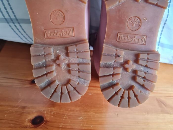 Timberland premium boots Size 7 eu 41 pink suade In excellent condition
