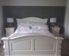 King sized bed and lockers