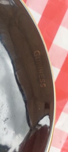 Vintage Guinness arklow ashtray ,collectors item,,hard to come by ,with smoking bans and arklow  gone out of business,,sold as seen ,see pictures for condition,