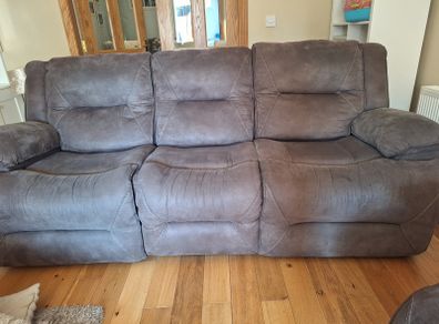 3 and 2 reclining sofas