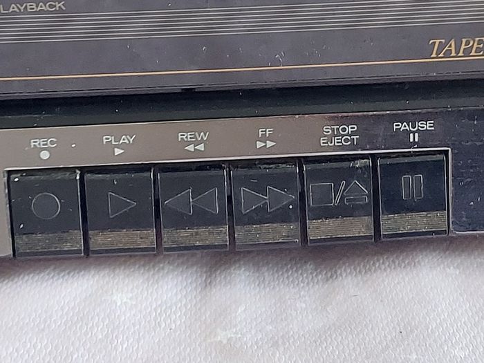 Mitsubishi Music Centre, Model DA-60R, Radio, CD, Tape, Phono, Aux, 2 Philips speakers included, in good condition for its age