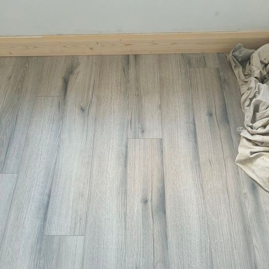12mm Laminate flooring