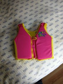 Flotation vest