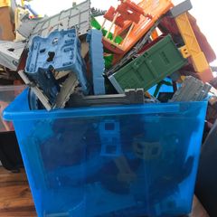 Thomas the Tank Engine - huge collection of take and play