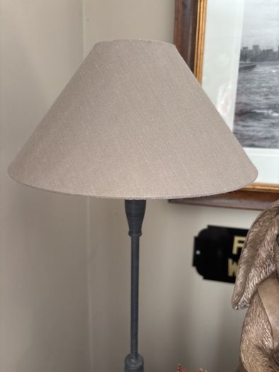 Lamp and. Reading hare