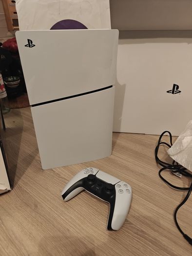 Sony PS5, PlayStation 5  Digital Edition Console 1TB  - White.  System Version under 13.6 Hackable Version. Like New 1+ Year Warranty