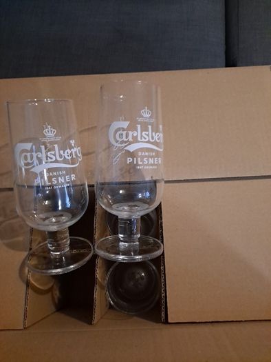 Pint glasses