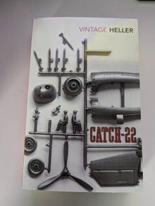 Catch-22 - Joseph Heller