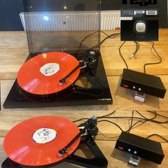 Rega RP8 Planar 8 Turntable with RB808 Tonearm and TTPSU Speed Control Power Supply Unit