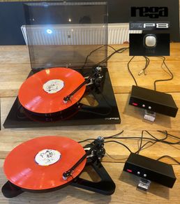 Rega RP8 Planar 8 Turntable with RB808 Tonearm and TTPSU Speed Control Power Supply Unit