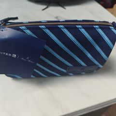 United Airlines business mclass washbag, unopened