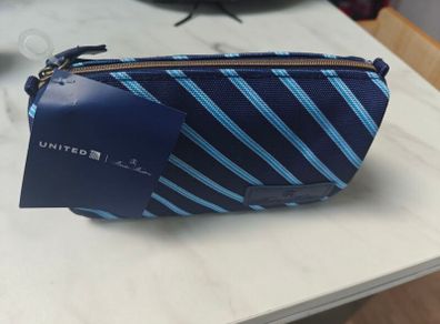 United Airlines business mclass washbag, unopened
