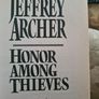 Honour Among Thieves. By Jeffry Archer. First Edition  1993.6.  First Reading. Hardback With Dustjacket In Good Condition. Image 4