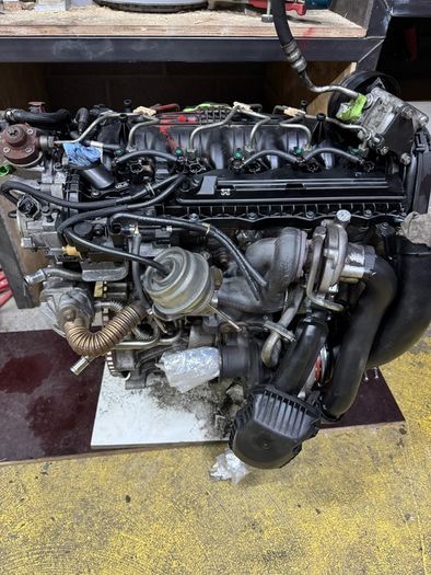 Volvo 2.4 Diesel BiTurbo engine (damaged) D5244T10