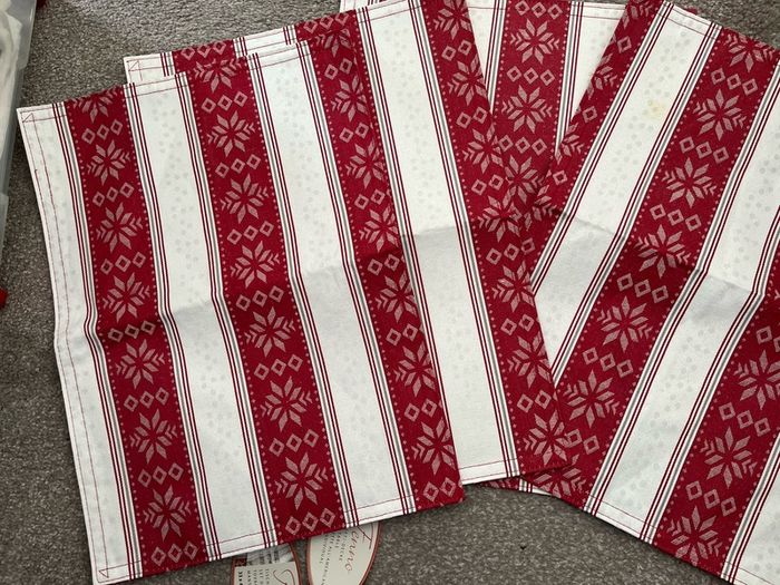 christmas place mat, 4 total