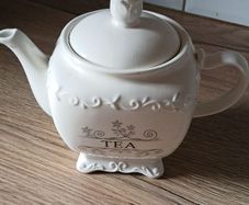 Jardin Fleur by Leonardo Teapot