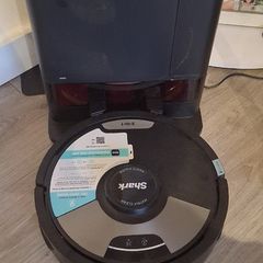 'Shark' Matrix Plus 2 - in - 1 Robot Vaccum & Mop