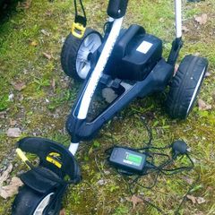 Powakaddy FW3 Golf trolly