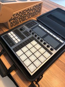 Maschine Plus - Native Instruments