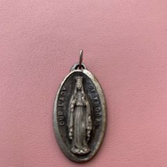 Vintage Religious Knock Medal