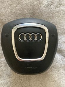 Audi steering wheel airbag