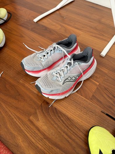 Trail running shoe