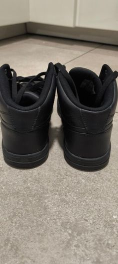 Lonsdale Boys Shoes Size 40