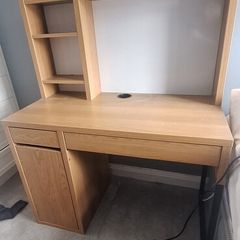 desk