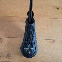 4 Hybrid, left hand