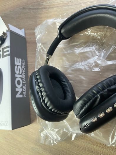 Brand New Wireless Bluetooth Headphones Noise Tune 600 Black Over Ear Headset va