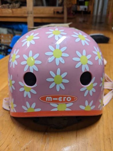 girls cycling