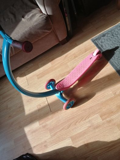 Kids scooter