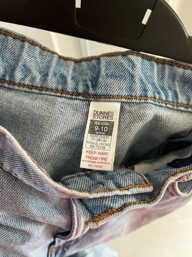 Dunnes Girls Baggy style Jeans Age 9-10