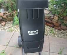 Garden shredder