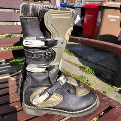 moto x boots