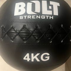 Bolt Strength 4kg wall ball