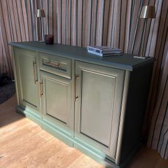 sideboard