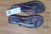 Size 5 - BNWT A Lovely Pair of Ladies Sandals.