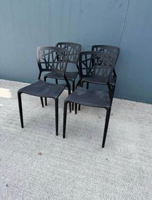 Set of 4 Black Modern Plastic Dining/ Stacking Chairs