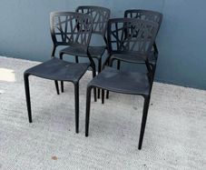 Set of 4 Black Modern Plastic Dining/ Stacking Chairs
