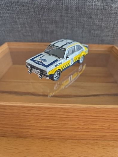 Ford Escort RS1800 MkII #1 Rally Acropolis 1979 Waldegard Diecast Model 1:43