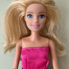 Barbie (damaged)